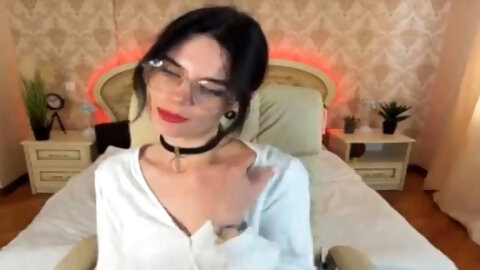 Petite Babe Loves To Pleasure Herself