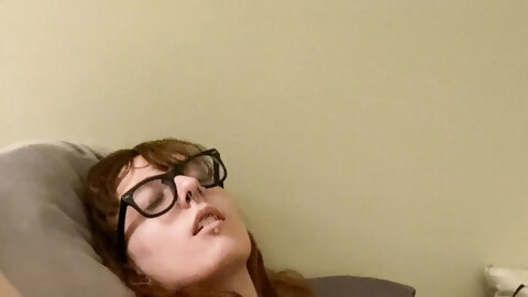 LEAKED ONLY FANS Natural tits girl plays...