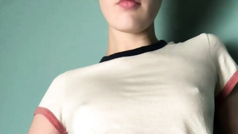 Love Chat Big Boobs Brunette Masturbating...